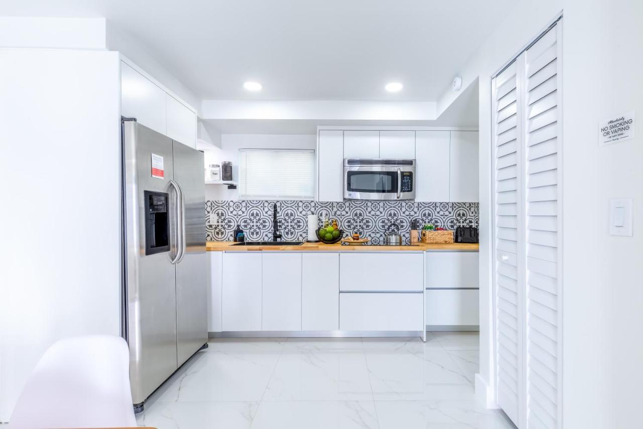 Serenity Lodge Condo 마이애미 외부 사진